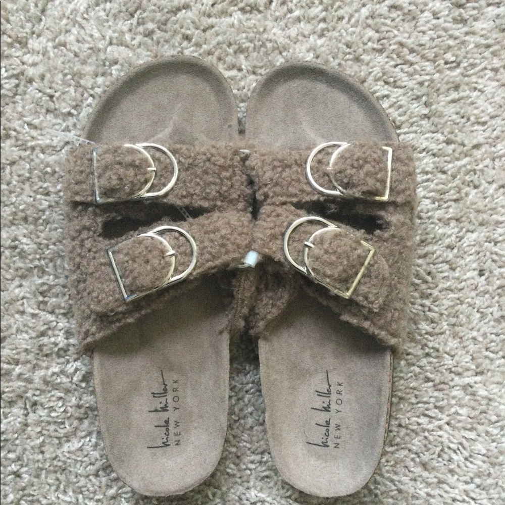 Nicole Miller Betsy Faux Fur Sandals - Picture 3 of 9